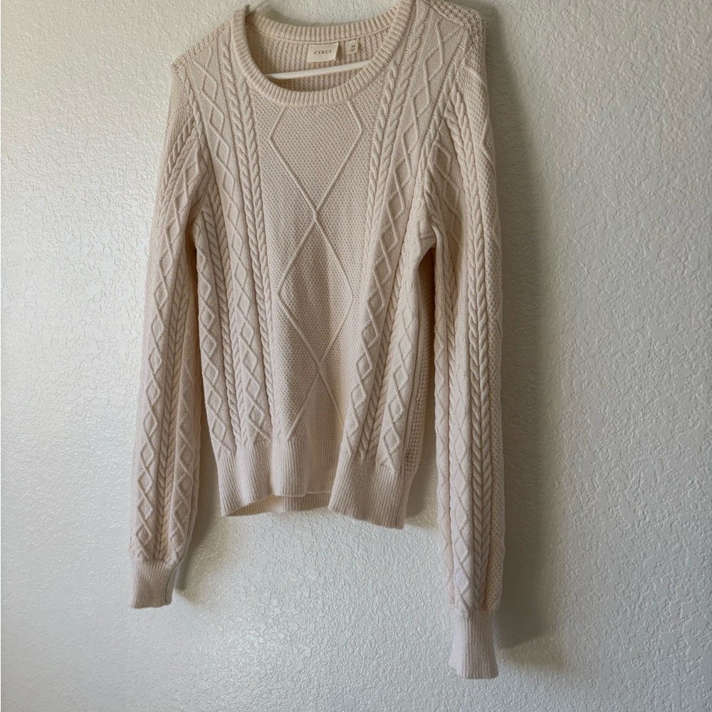 Cyrus Cream Cable Knit Sweater Ivory Size M Academy Preppy - Picture 9 of 16